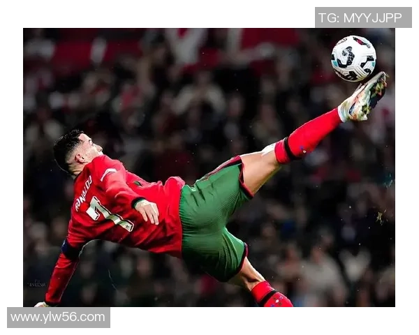 世界顶级足球前锋崛起之路：解析球星们的成长与传奇表现