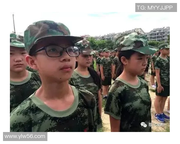 永不认输的中国足球英雄 他的坚韧与奋斗成就传奇