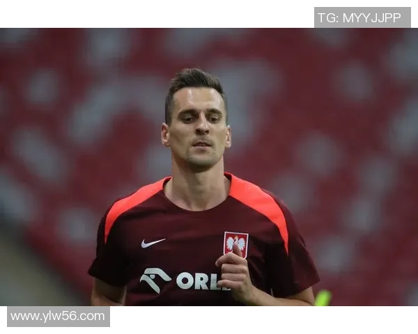 7月3日出生的足球球星介绍及其成就与影响 7月3日出生的足球球星介绍及其成就与影响